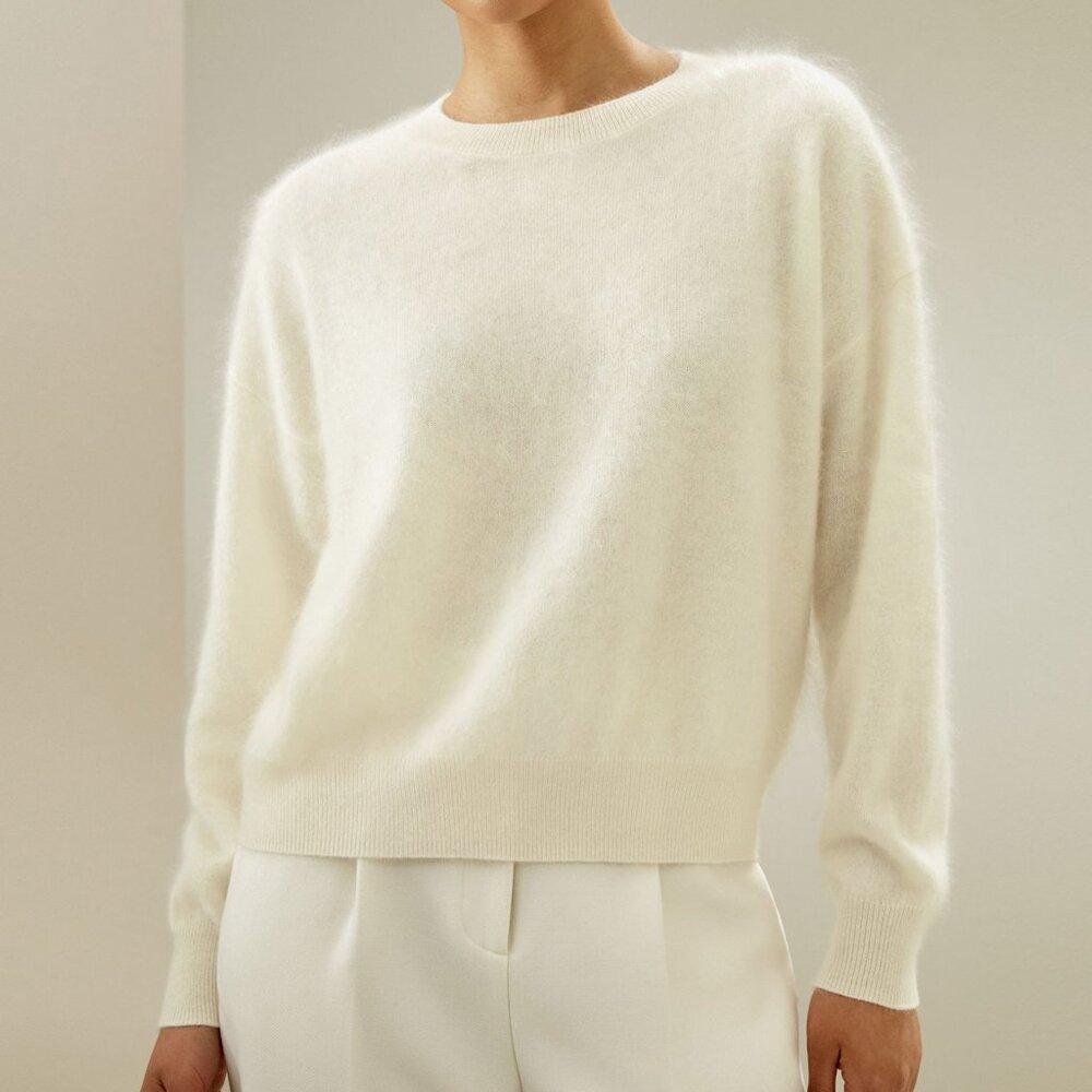 Lilysilk Relaxed Drop-Shoulder Cashmere Sweater